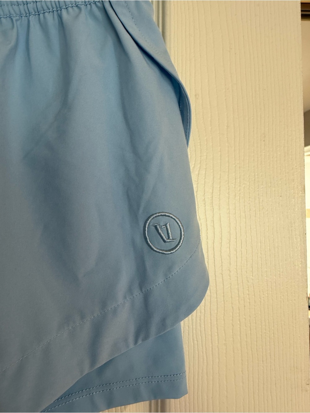 Vuori Shorts - Picture 3 of 3